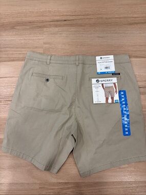 Sperry Men's Cotton Flex Shorts in Khaki Tan shorts 38